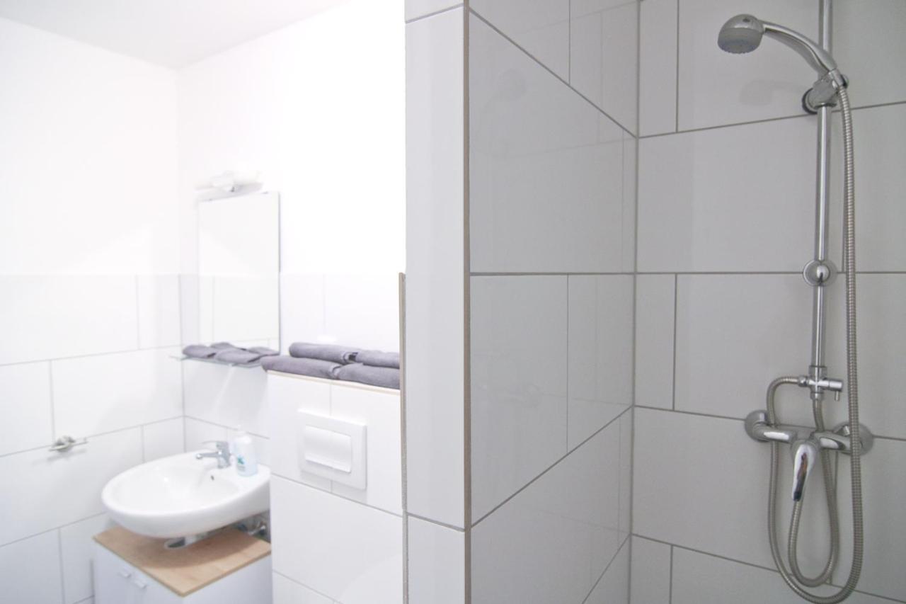 Apartmondo Ferienapartments オーバーハウゼン エクステリア 写真
