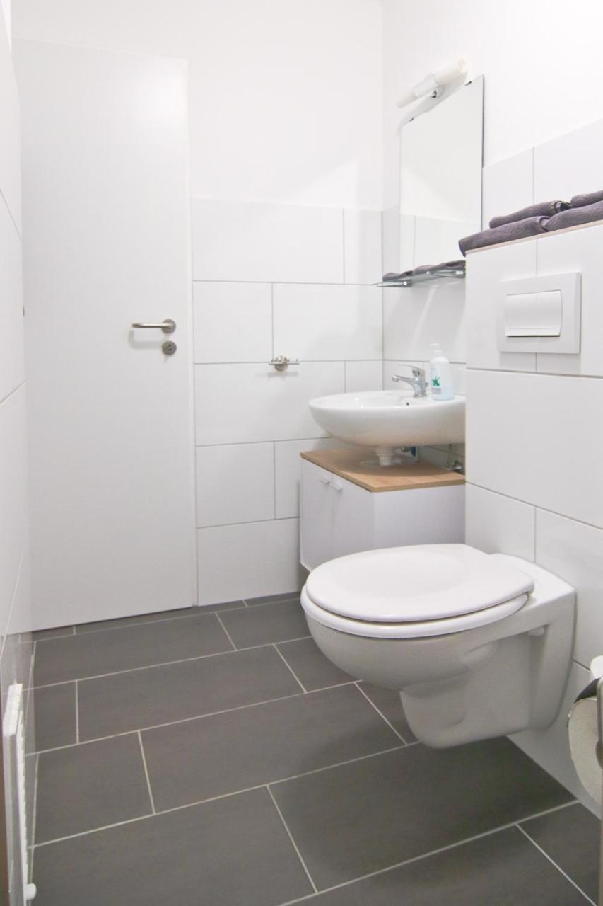 Apartmondo Ferienapartments オーバーハウゼン エクステリア 写真